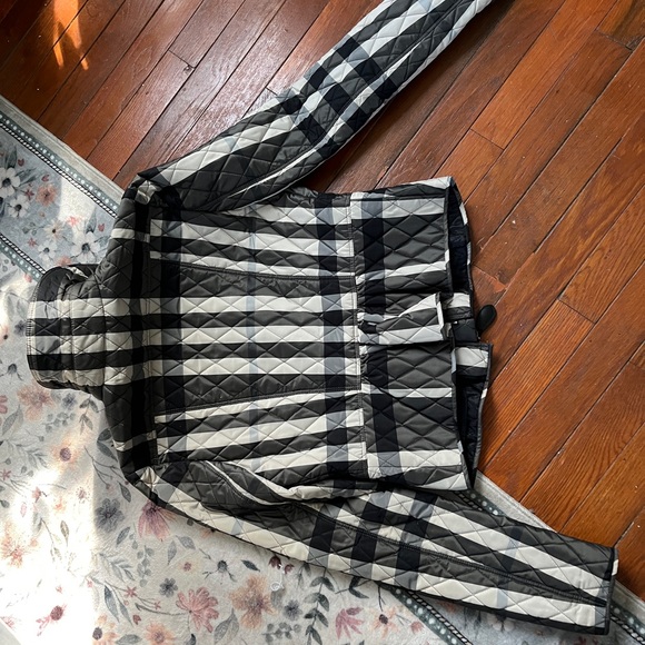 Burberry Quilted Jacket in Black & Gray Plaid - Picture 4 of 6